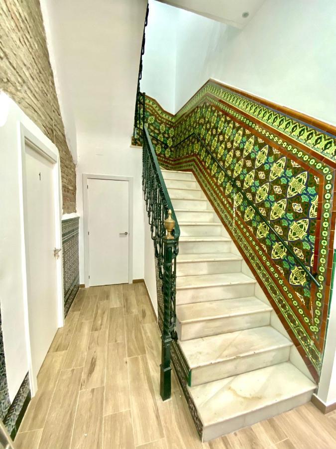 Triana Riverside Guesthouse Sevilla Eksteriør bilde